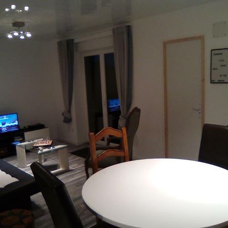 F2 Tout Confort Au Calme Apartament Batilly  Zewnętrze zdjęcie