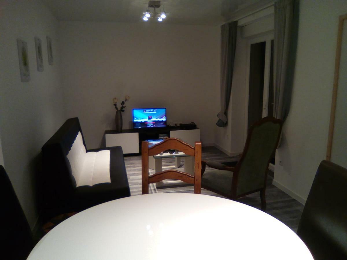 F2 Tout Confort Au Calme Apartament Batilly  Zewnętrze zdjęcie